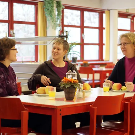 - Am Wannsee Albergue Berlim