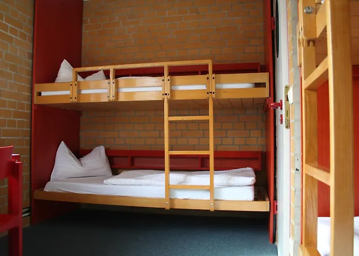 - Am Wannsee Hostal *